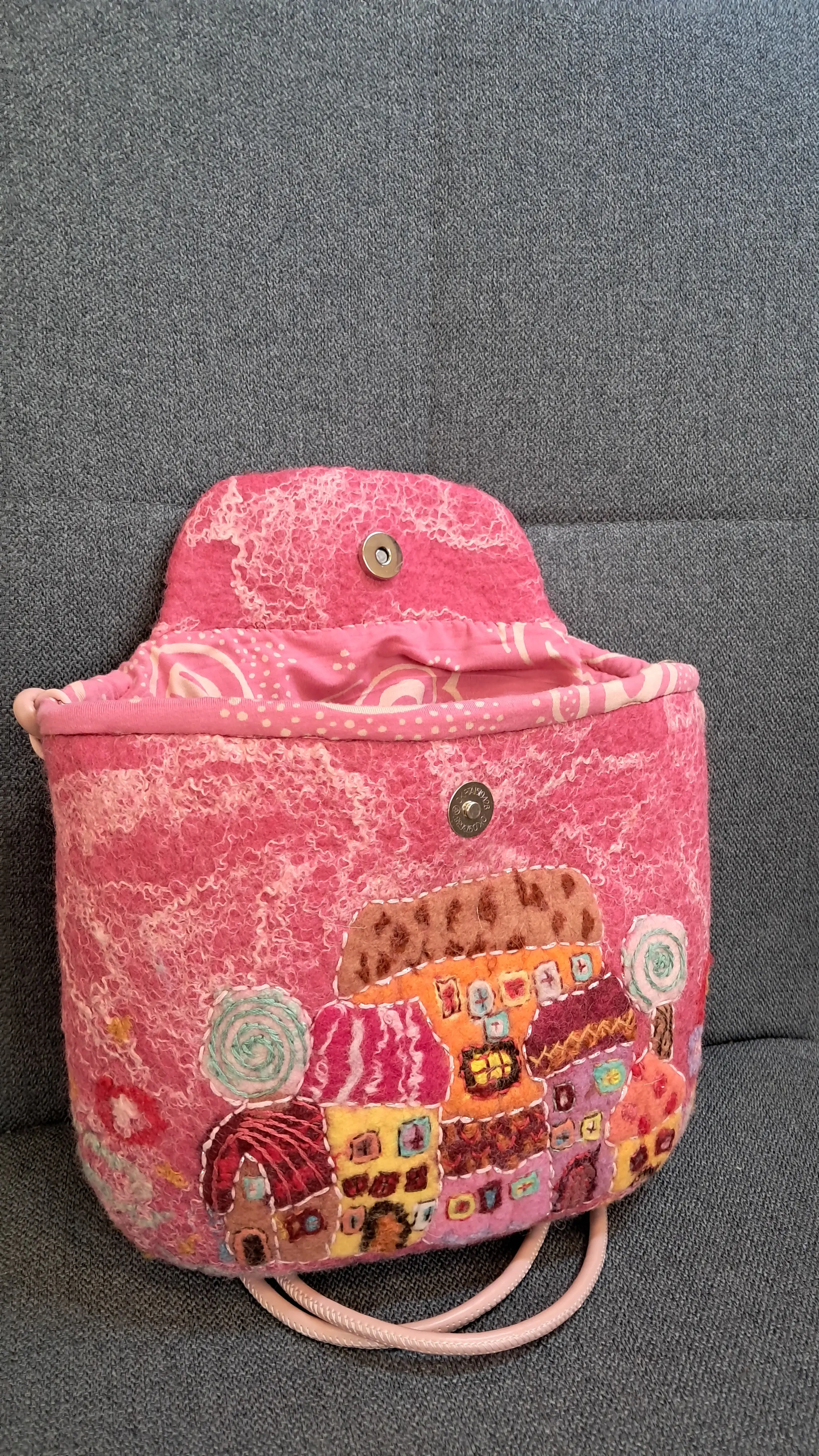 Арт чанта „Градът на чудесата“ – thumbnail 4